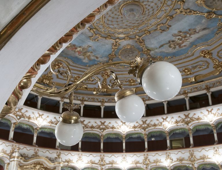 Piacenza, Teatro Municipale, particolari della decorazione (foto Andrea Scardova, IBC) 2016